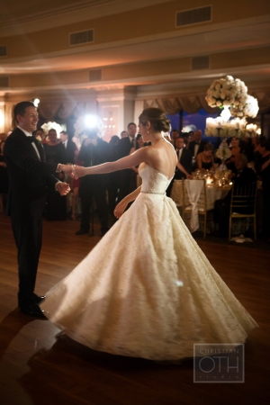 https://www.elizabethannedesigns.com/blog/wp-content/uploads/2013/05/Bride-and-Groom-First-Dance-300x450.jpg