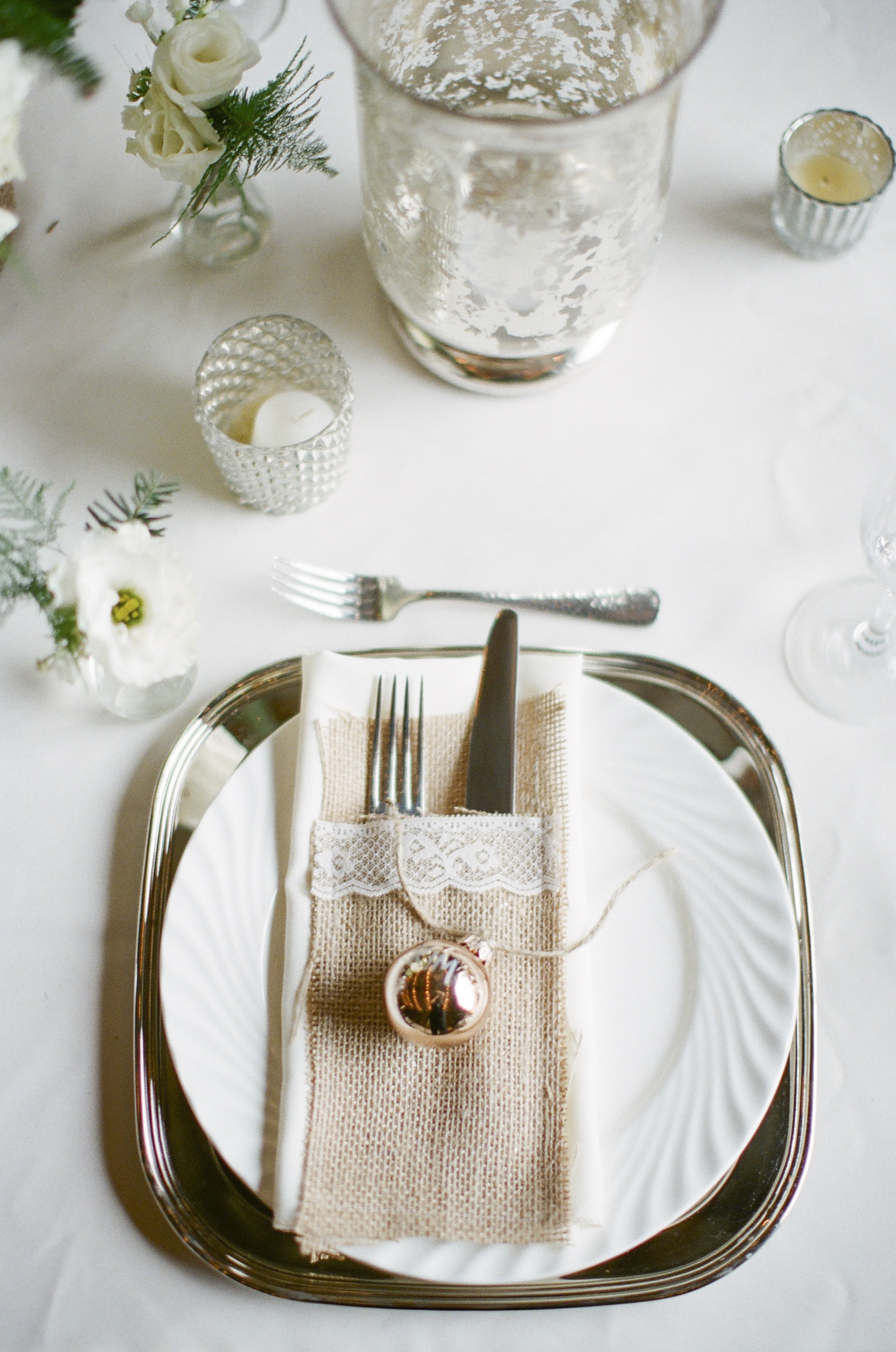 Holiday Wedding Place Setting Elizabeth Anne Designs The Wedding Blog