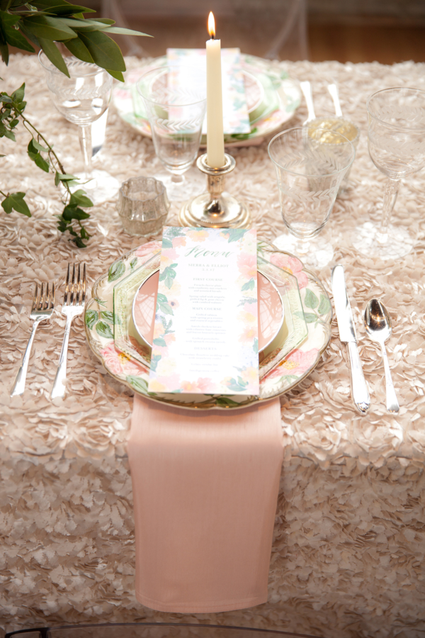 Blush and Peach Wedding Table