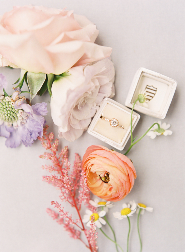 Peach Wedding Flowers