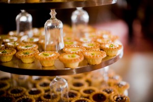 Bite-Size-Desserts-Wedding-Ideas
