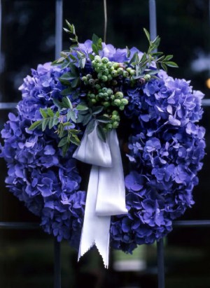 Blueberry-and-Hydrangea-Wreath