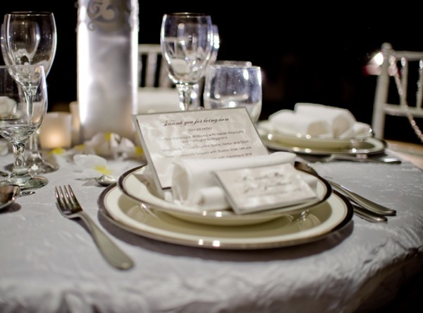 Silver-and-White-Winter-Place-Setting