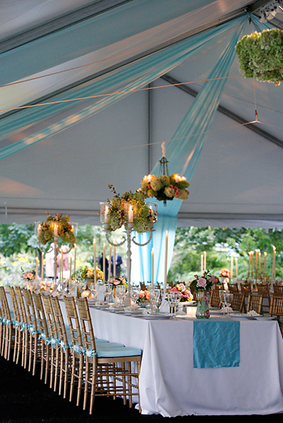 Gold-and-Blue-Wedding-Reception