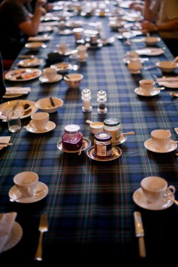 Blue-Tartan-Table-Scotland-Wedding-2