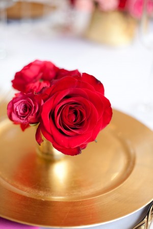 Pink-Red-Gold-Wedding-Table-Ideas-20