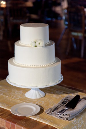 Three-Tier-Modern-White-Wedding-Cake