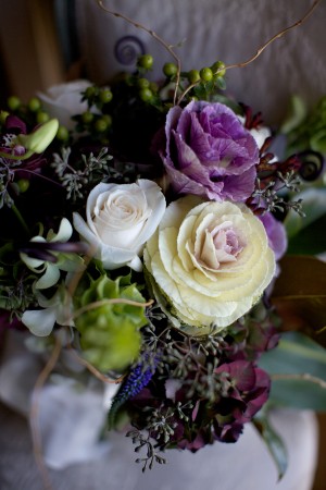 Antique-Purple-Roses-Bouquet