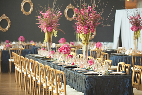 Navy-Gold-Pink-Tablescape