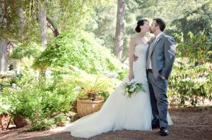 Rustic-Woodsy-Garden-Wedding-by-Claire-Barrett-3