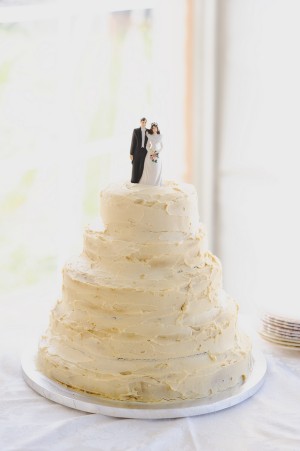 W-White-Buttercream-Wedding-Cake-Topper