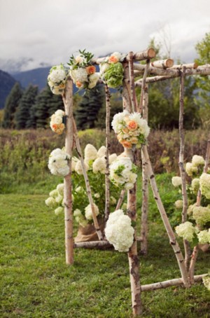 Birch-and-Hydrangea-Wedding-Ceremony-Arch