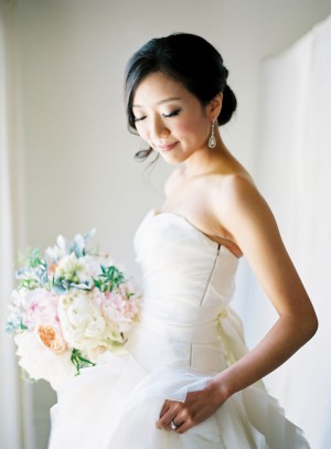 Elegant Vera Wang Wedding Gown