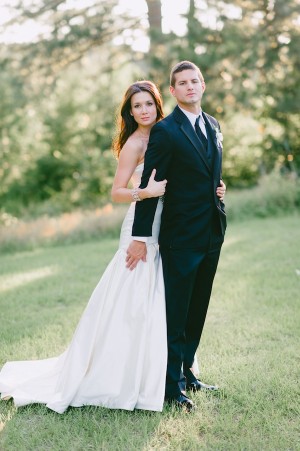 Elegant Grey and White Wedding by Myrtle Beach Photographer Pasha Belman Photography 9