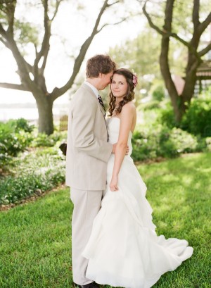 Fresh and Rustic Virginia Wedding by Jodi Miller Photography 7