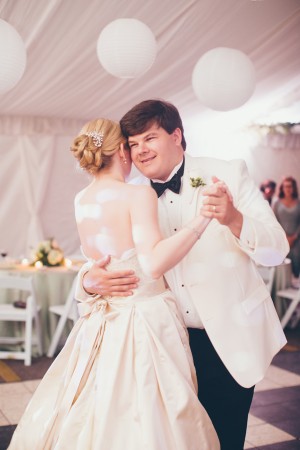Soft and Elegant Texas Wedding by Jess Barfield Photography 1