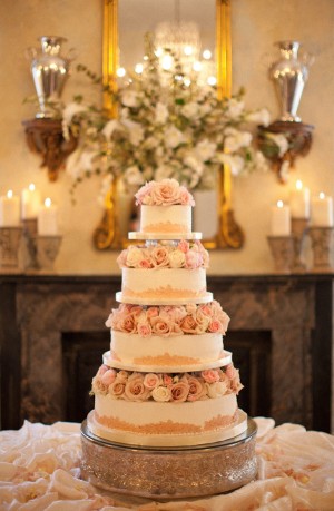 Four Tier Round Wedding Cake With Roses