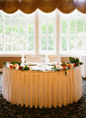 Magnolia Leaf and Rose Garland on Reception Table 1