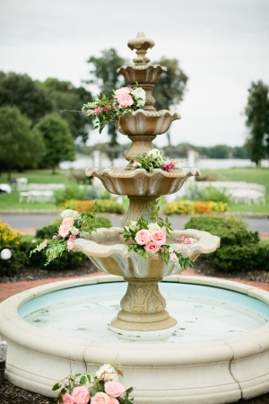 Wedding Venue Fountain With Pink Roses