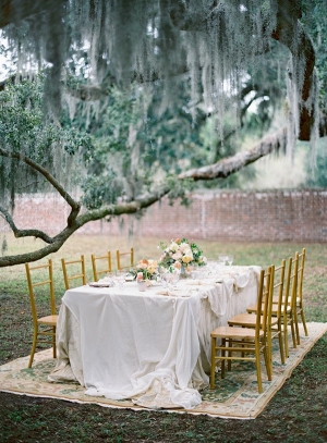 Elegant Peach Wedding Table