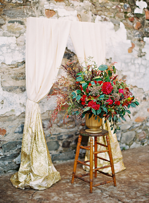 Red and Gold Wedding Decor