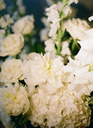 Classic White Flowers Reception Decor