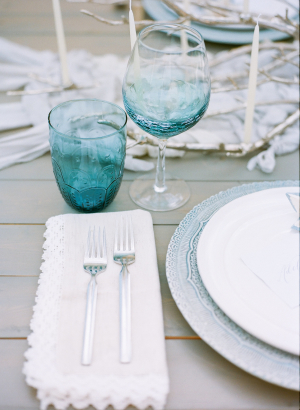 White and Blue Wedding Table