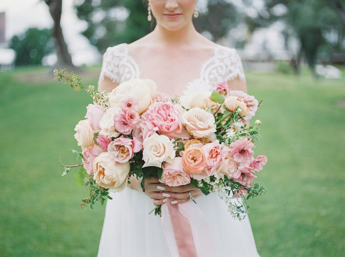 Colorful Summer Wedding Inspiration in Las Vegas Lianna Marie Photography07