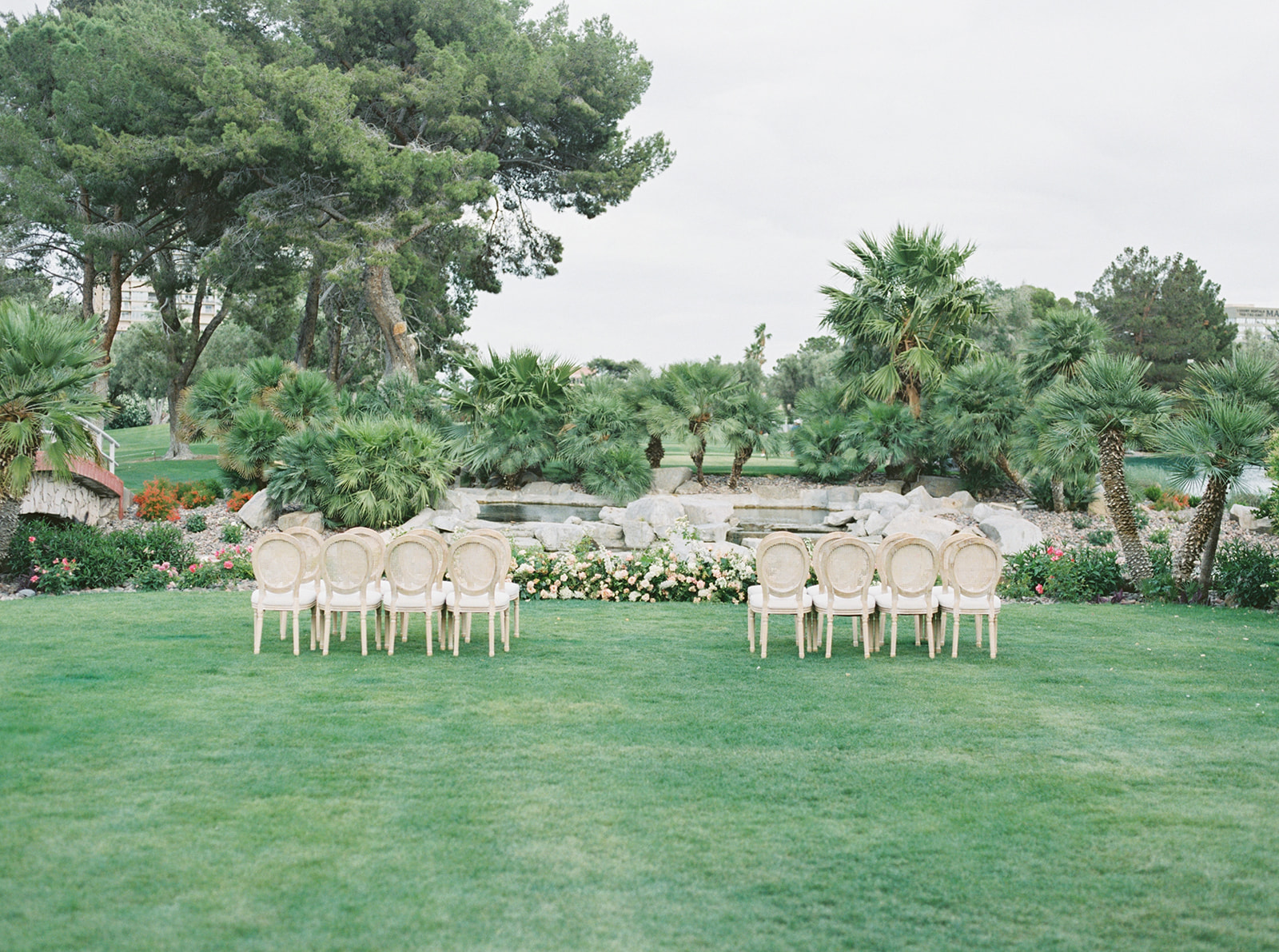 Colorful Summer Wedding Inspiration in Las Vegas Lianna Marie Photography43